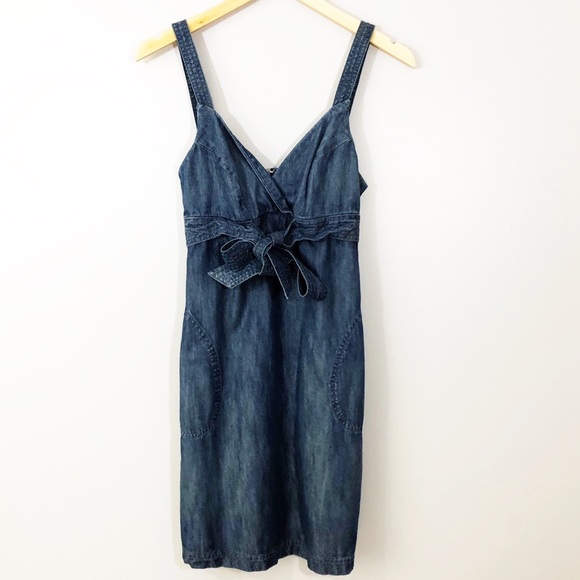 Anthropologie Dresses & Skirts - Anthropologie chambray dress v neck bow tie front